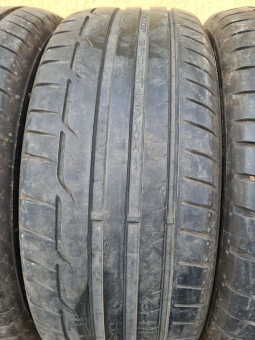 4 бр. летни гуми 225/55/17 Dunlop DOT 0315 2x5,5 mm 2x4 mm