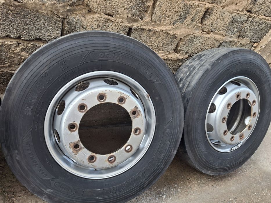 Продам шину на рулевую 385/55/22,5