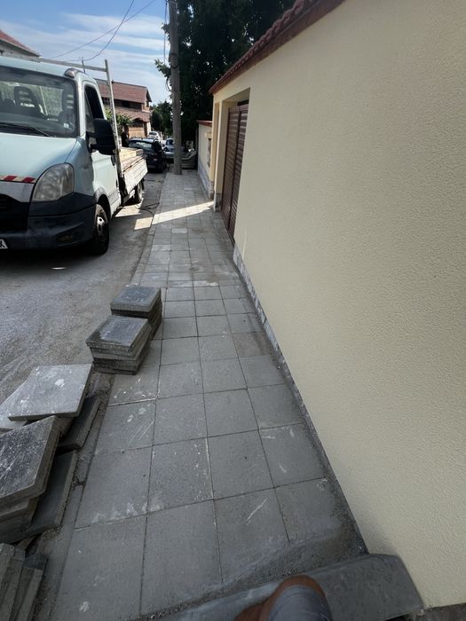 Редене на тротоарна Плоча