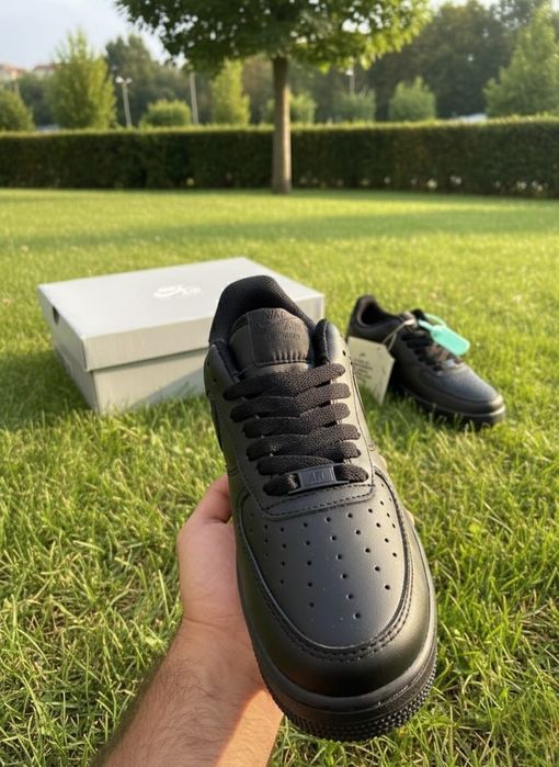 Nike Air Force 1 Low Triple Black