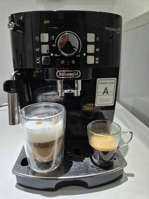 Espressor DeLonghi Magnifica S – funcționează impecabil!