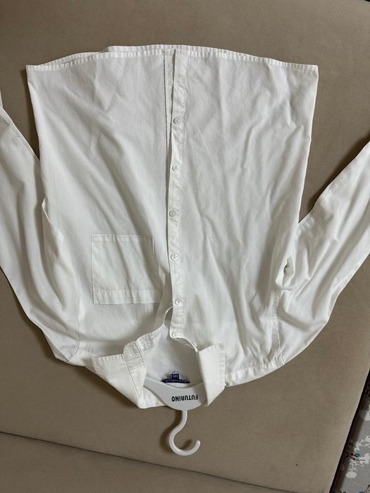 Срочно продам белые школьные рубашки мальчиковые