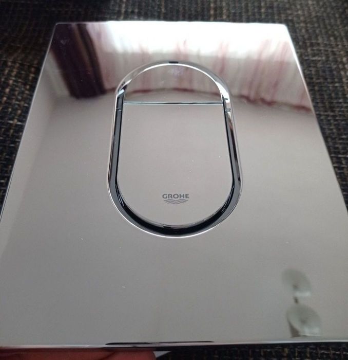 Placa de actionare Grohe Arena Cosmopolitan 38844000, dublu spalare, 1