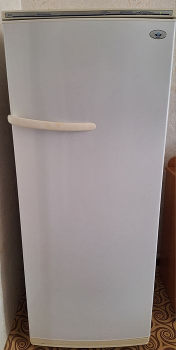 Продам морозильник