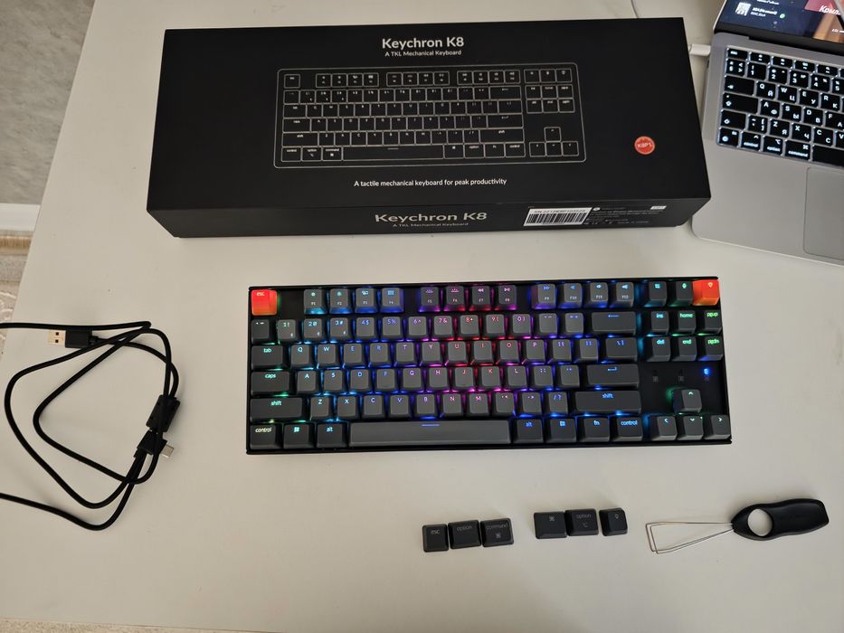 Клавиатура Keychron K8
