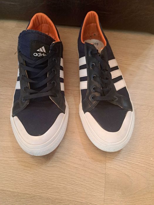 Мъжки кец в тъмно синьо