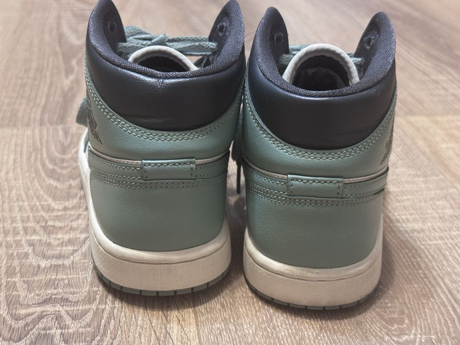 Jordan 1 Jade Smoke Marimea 37.5