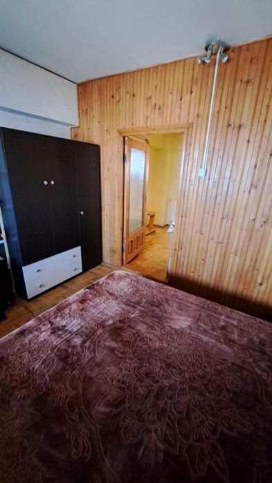 AP 1 cam de inchiriat Zona Dorobanti Pta mare