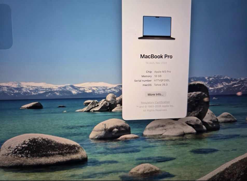  MacBook Pro 14 inch**M3 Pro**18 GB**512 SSD**