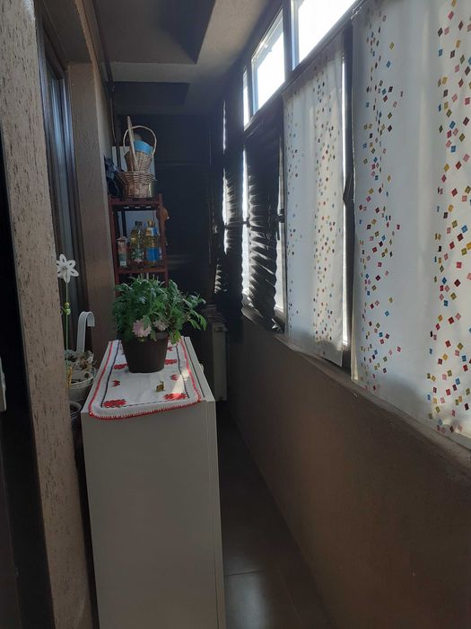 Dămăroaia, 3 camere bloc boutique