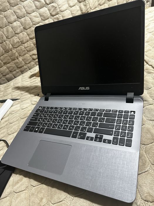 Ноутбук Asus intel pentium silver