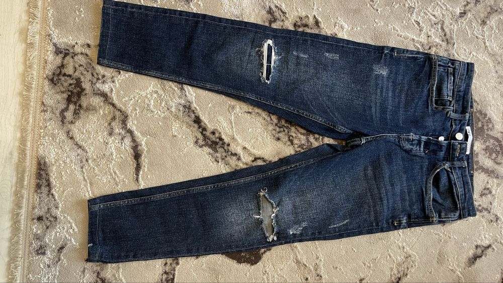Blugi zara man 38 rupti