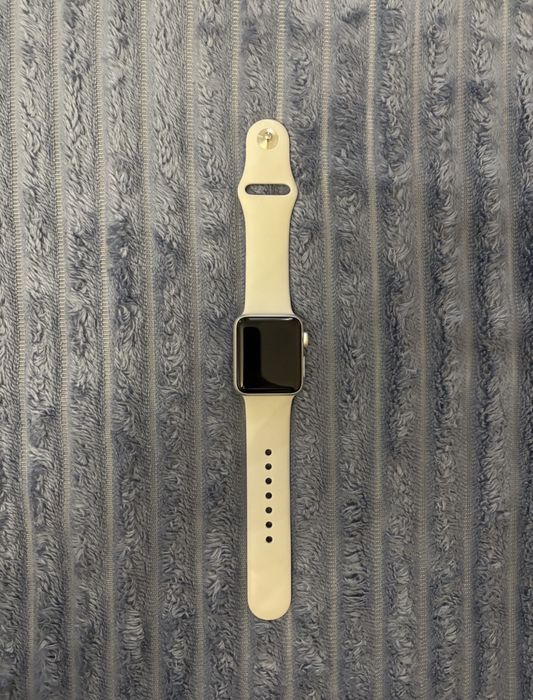 Продам Apple Watch Series 3