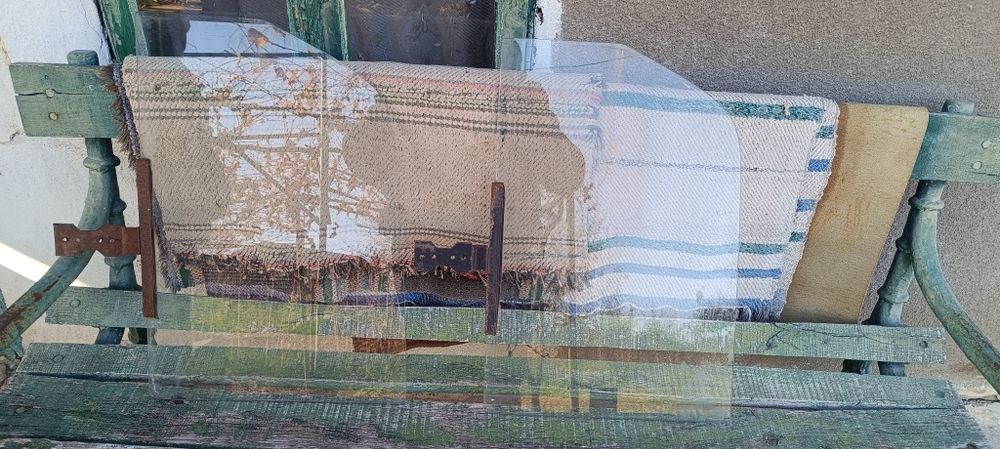 Здравейте продавам стъкла за москвич 2140Д