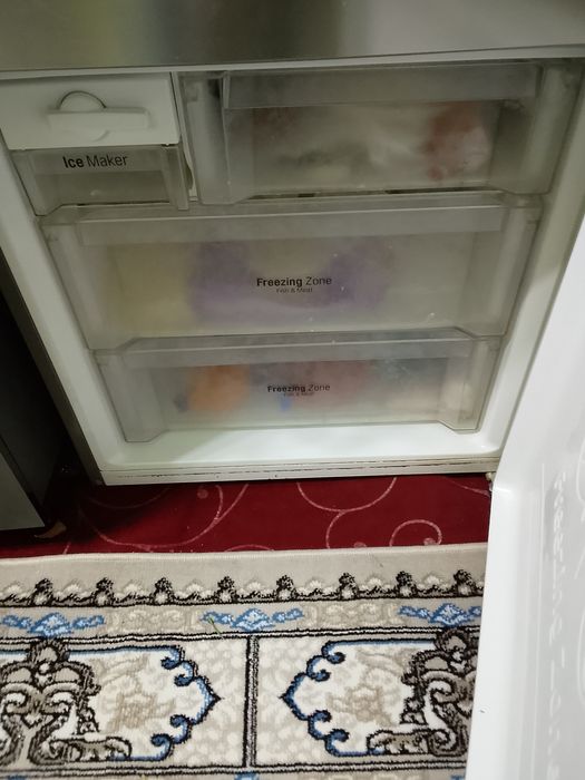 Холодильник двухкамерный