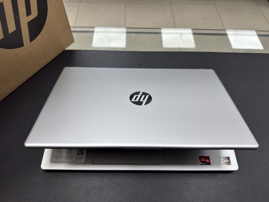 Yangi New HP G10 250 Ai Touch-sensir ekran Ryzen 5 7520U Ozu-8gb DDR5