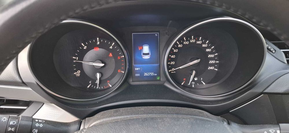 Toyota avensis 2017