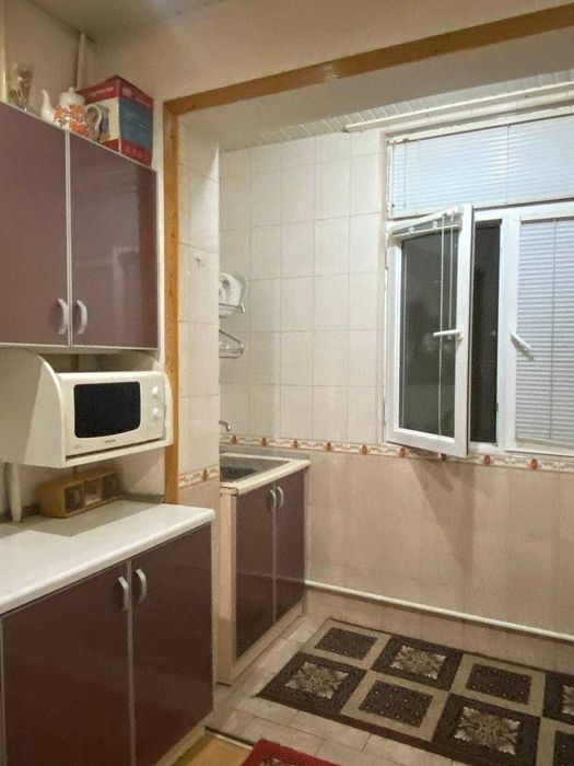 Tinchli metro Yonida 4/3/4 85 kv Remont orta holatda