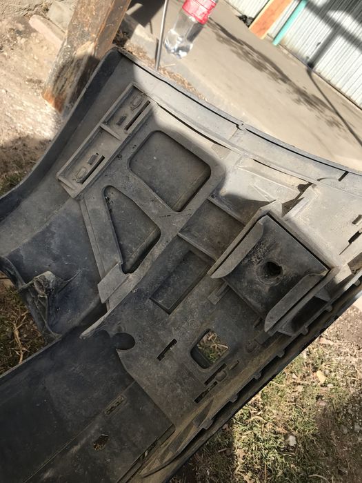 Продам передний бампер Bmw e34 привозной оригинал