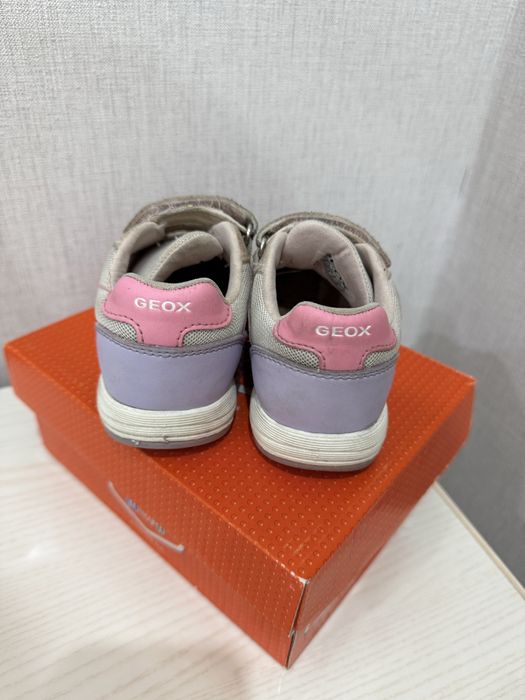 Детский обувь для девочек