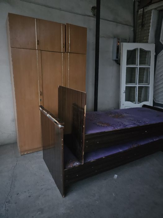 Шифонер 2та диван эшик 4та холати яхши   сотилади