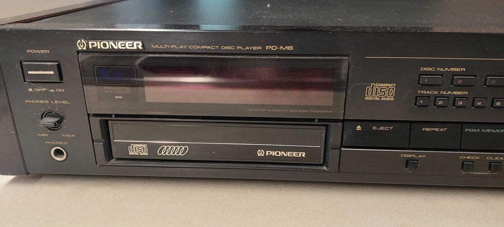 CD player Pioneer