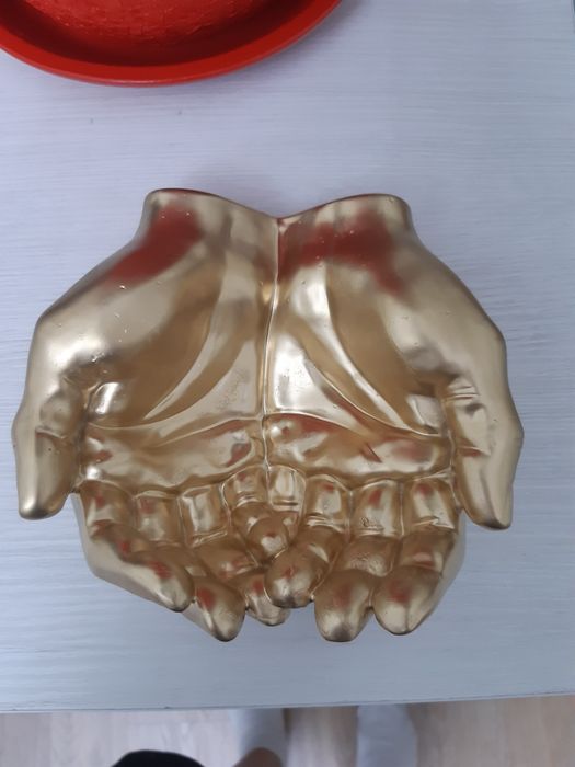 Изделия из гипса