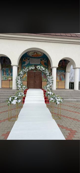 Corturi evenimente Targoviste, aranjamente florale, manechin