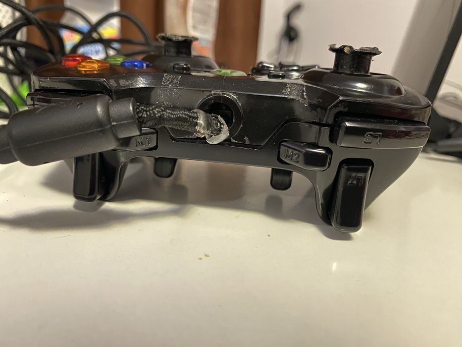Vand Controller Razer Sabertooth Piese