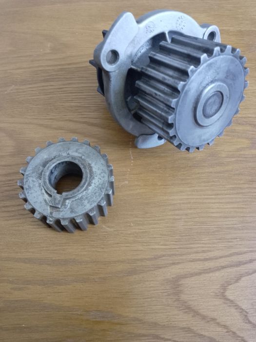 Продам помпу ваз