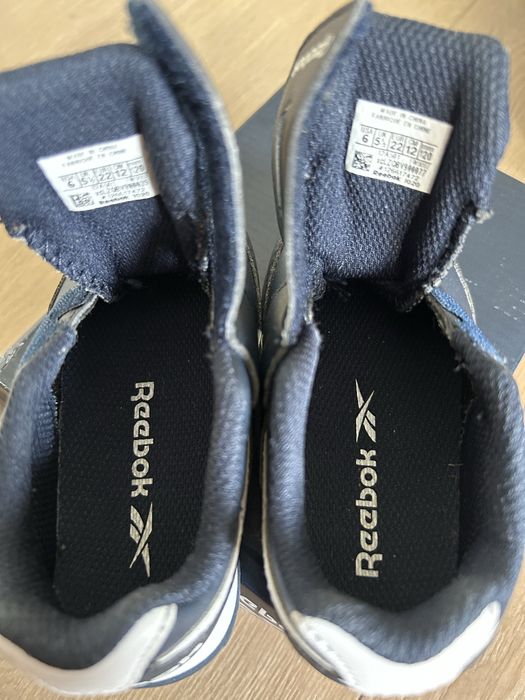 Adidasi Reebok marime 22 incaltari sport copii