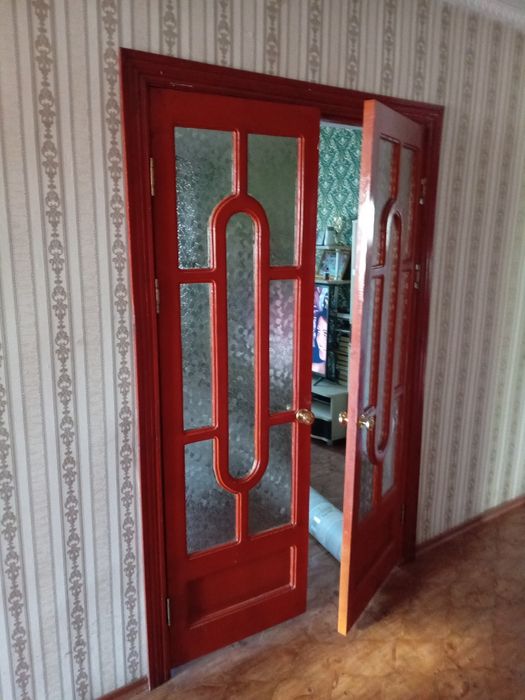 Двери Межкомнатные б/у.