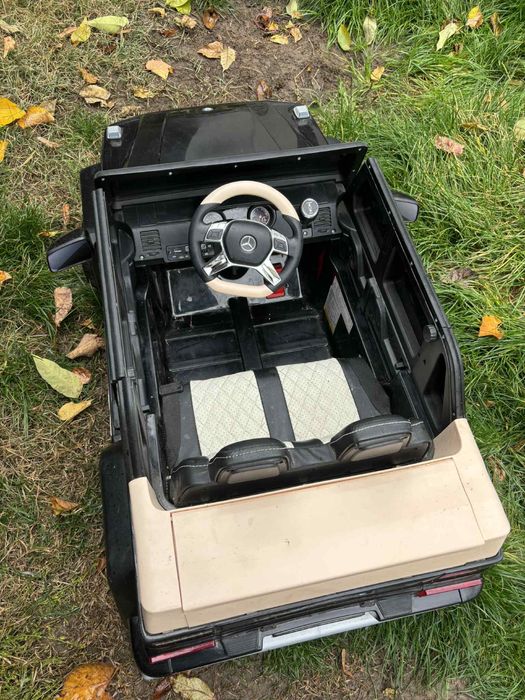 Акумулаторен джип MERCEDES