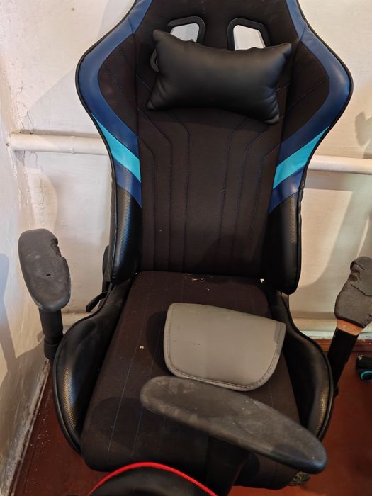 Продам игровые кресла