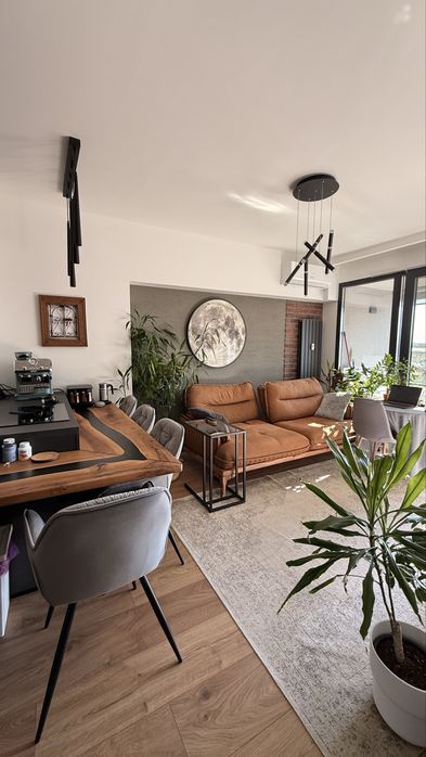 Luxury 3 Rooms Residence for Rent | Panoramic City Views | Central & Quiet