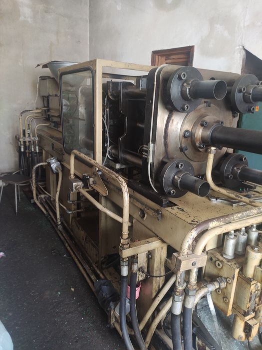 Шприц машина TRUSIOMA за пластмаса