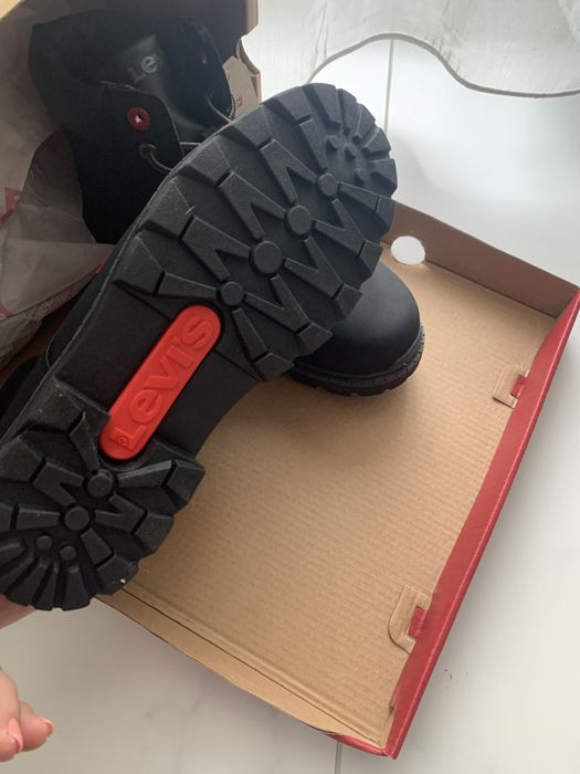 Нови оригинални боти Levi’s 36 номер естествена кожс