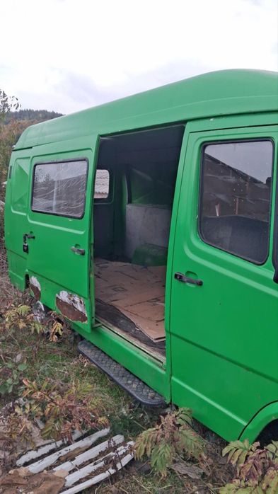 Товарен автомобил Мерцедес 310