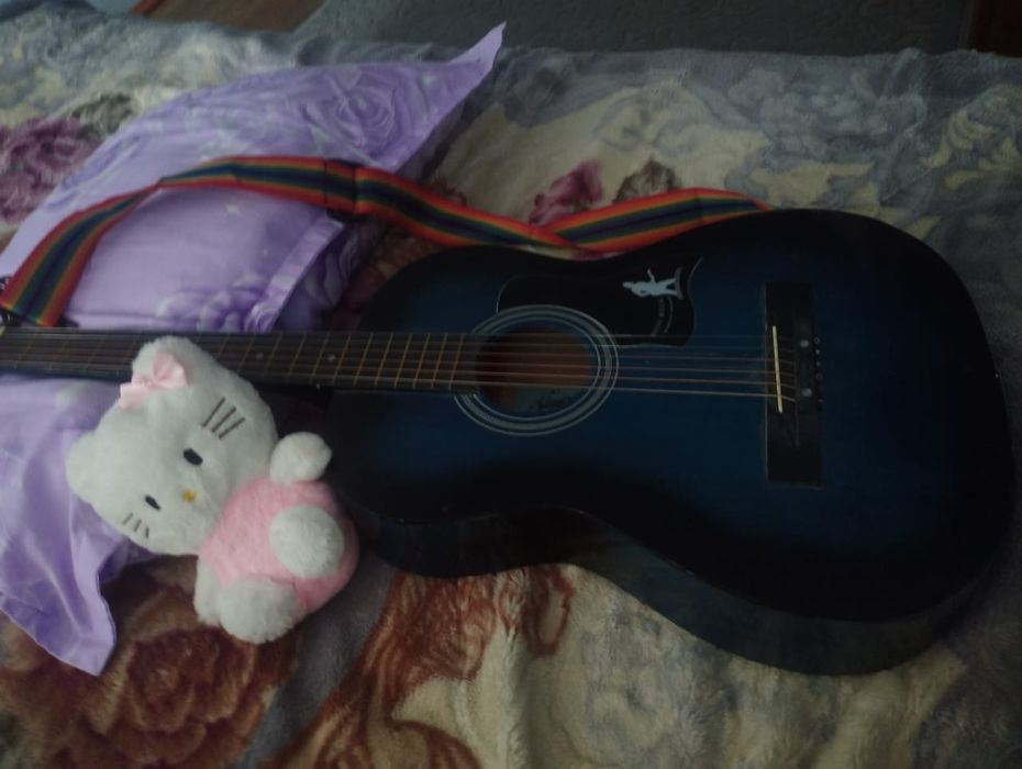 Гитара в хорошем состоянии