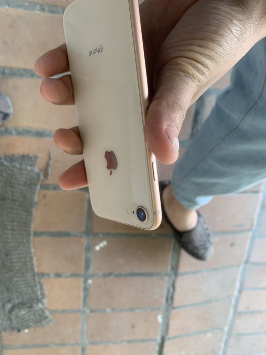 Iphone 8 64gb ideal telefon aybi ekran sal dog’ bor