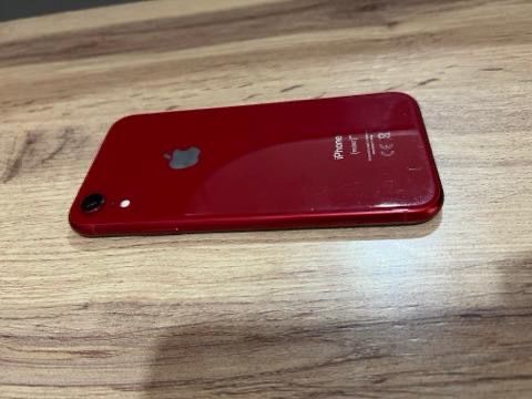 Айфон хр в хорошем состояний