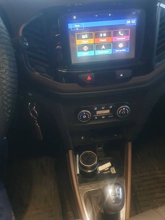 Продаётся лада X-Rey, пробег 25000,состояние идеальное.