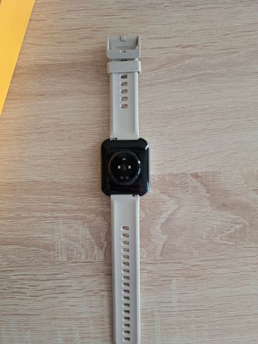 продам часы реалми вач 2 про