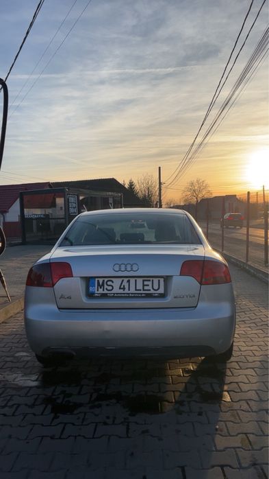 Vand Audi A4 B7 in stare buna