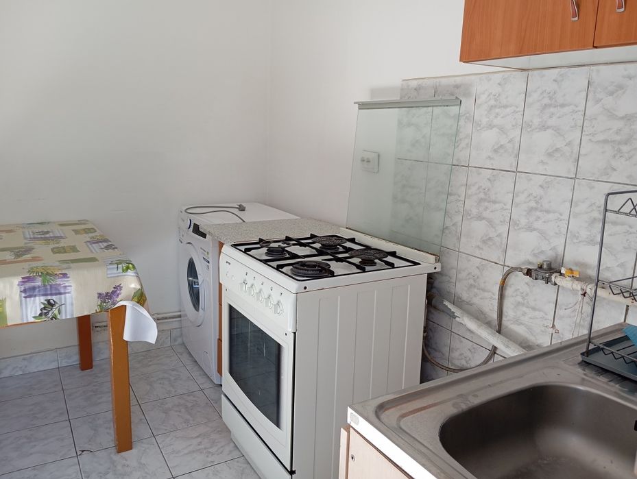 Garsonieră de închiriat
