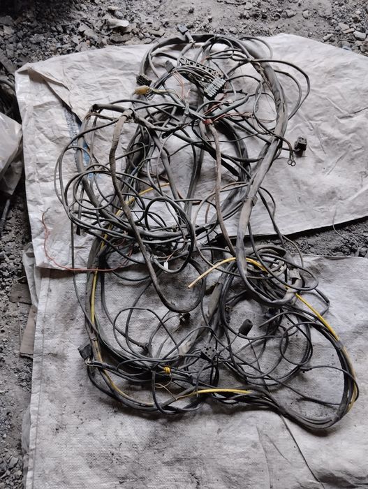 Косы проводка Мерседес 190  продам