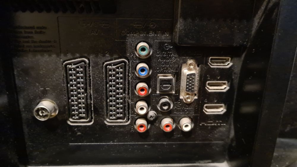 Продавам LCD TV SONY KDL-32EX401