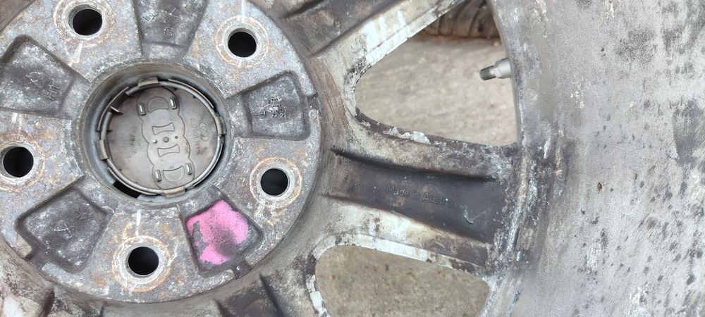 Vând jenti de Audi Q 7 și passat