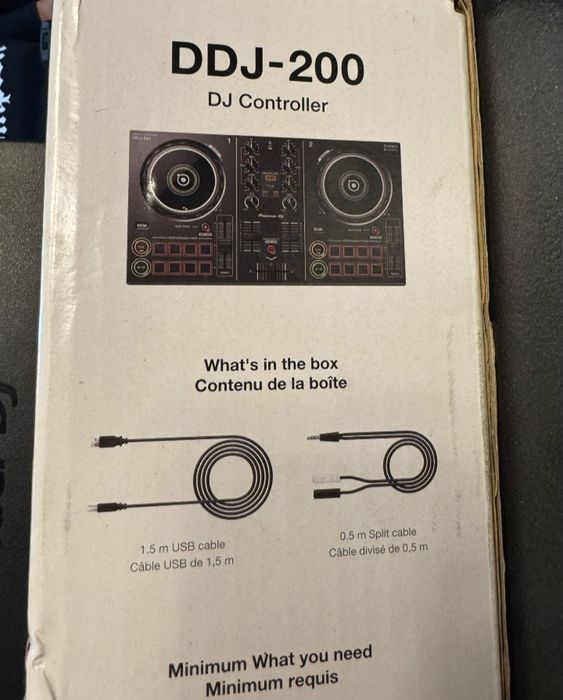 Vand Consola Pioneer DDJ 200 noua