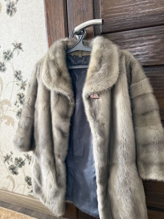 Норковая шуба . Рр 44